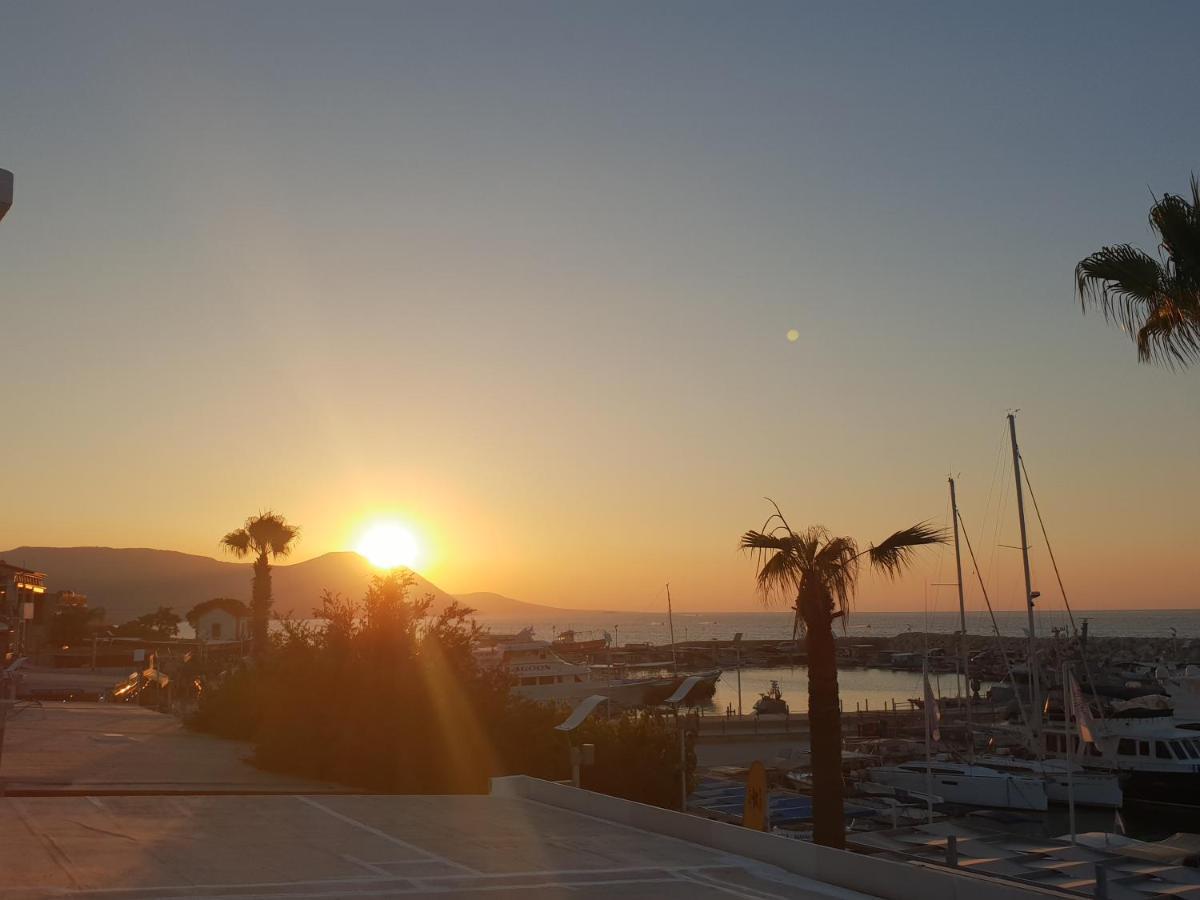 The Belvedere Latchi Marina エクステリア 写真